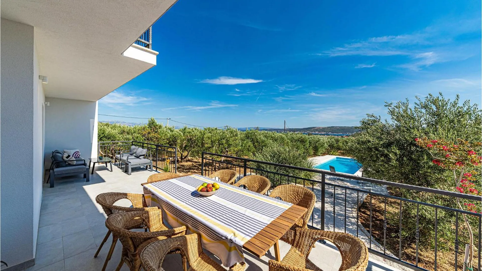 Holiday home 4 Bedroom Beautiful Home In Kastel Stafilic Croatia