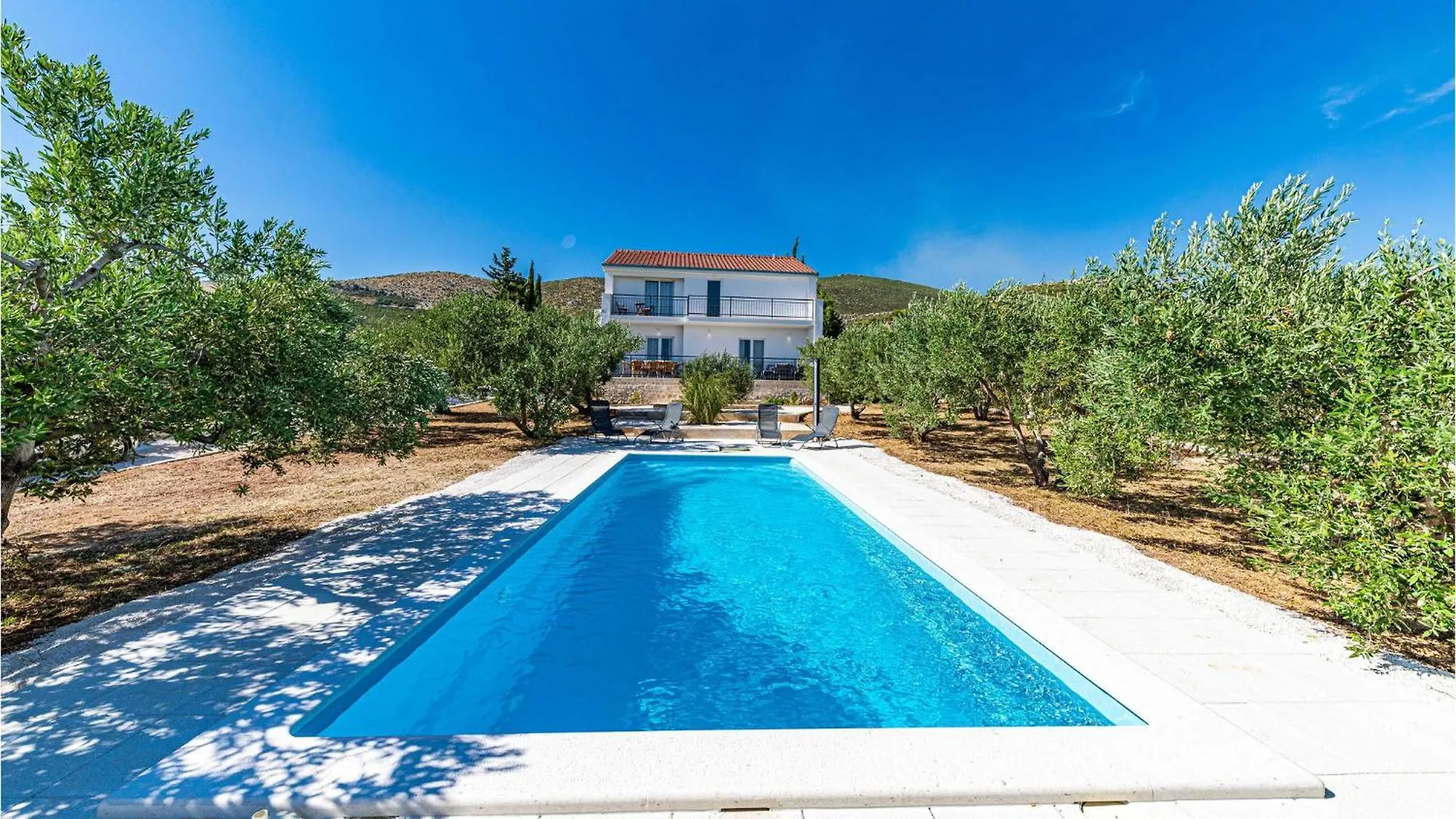 4 Bedroom Beautiful Home In Kastel Stafilic Holiday home