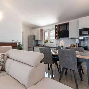 Amazing Sea View Apartment- Romantica Kastel Stafilic